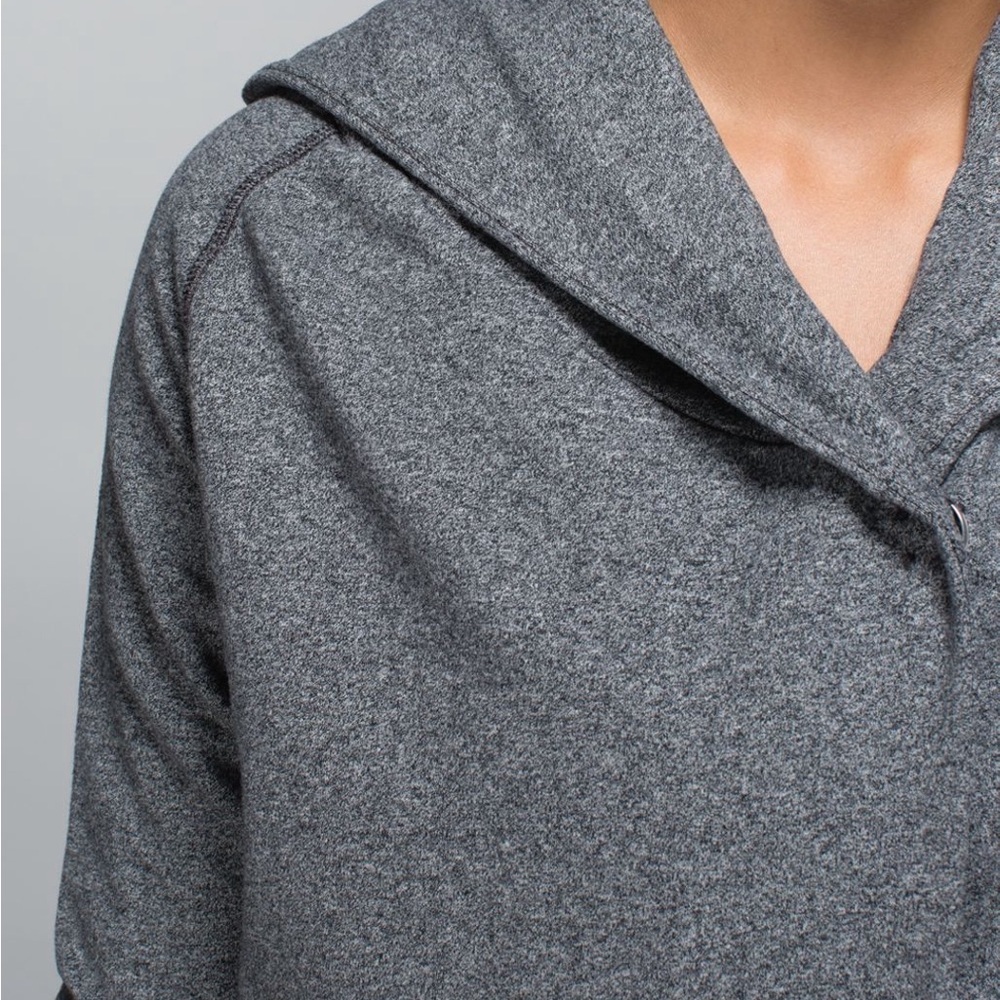 Lululemon Find Your Centre Wrap
Hoodie Jacket Heathered Speckled Black - Picture 6 of 16